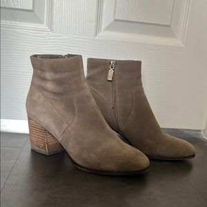 Blondo Tan Ankle Booties with Side Zipper